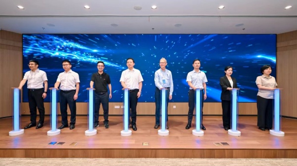 性爱视频在线观看麻豆承建湘湖實驗室智能溫室正式啟用，數智賦能農業科研創新