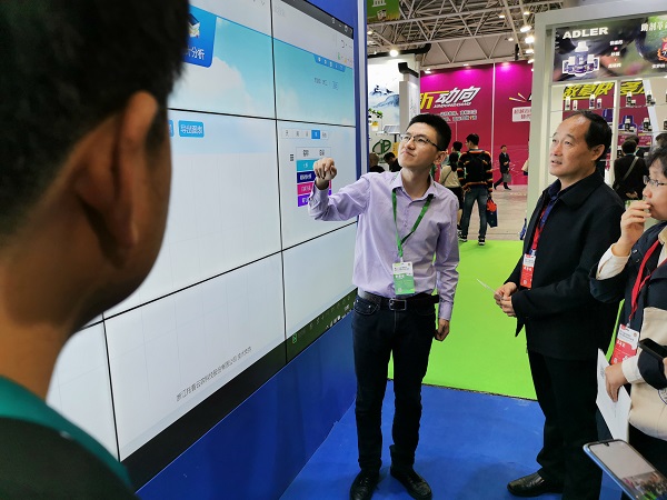 陝西省植保站站長範東晟十分關注平台數據建設內容